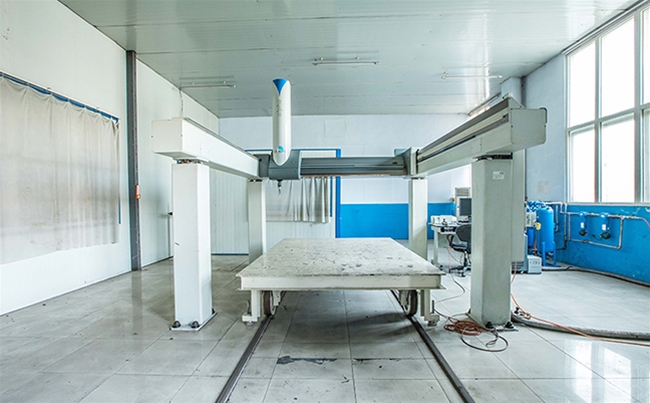 Three coordinate measuring machine